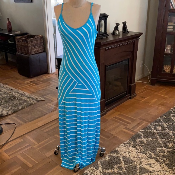New York & Company Dresses & Skirts - New York & Company long stretchy dress with adjustable spaghetti straps.